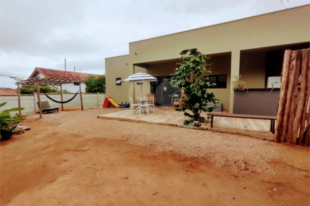 Casa à venda com 3 suítes no condomínio Chácaras do Lago, Vinhedo - SP