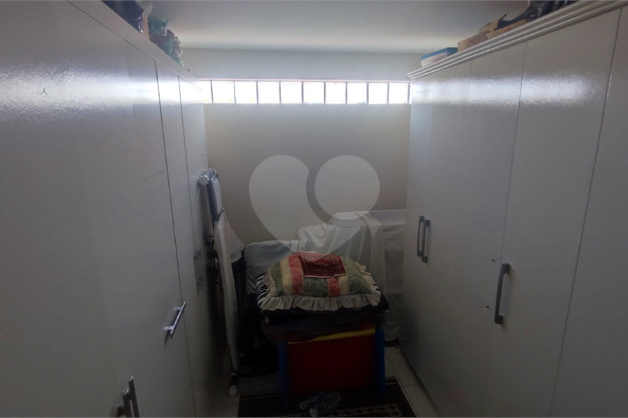 Casa Térrea à venda com 5 quartos em Horto, São Paulo, SP