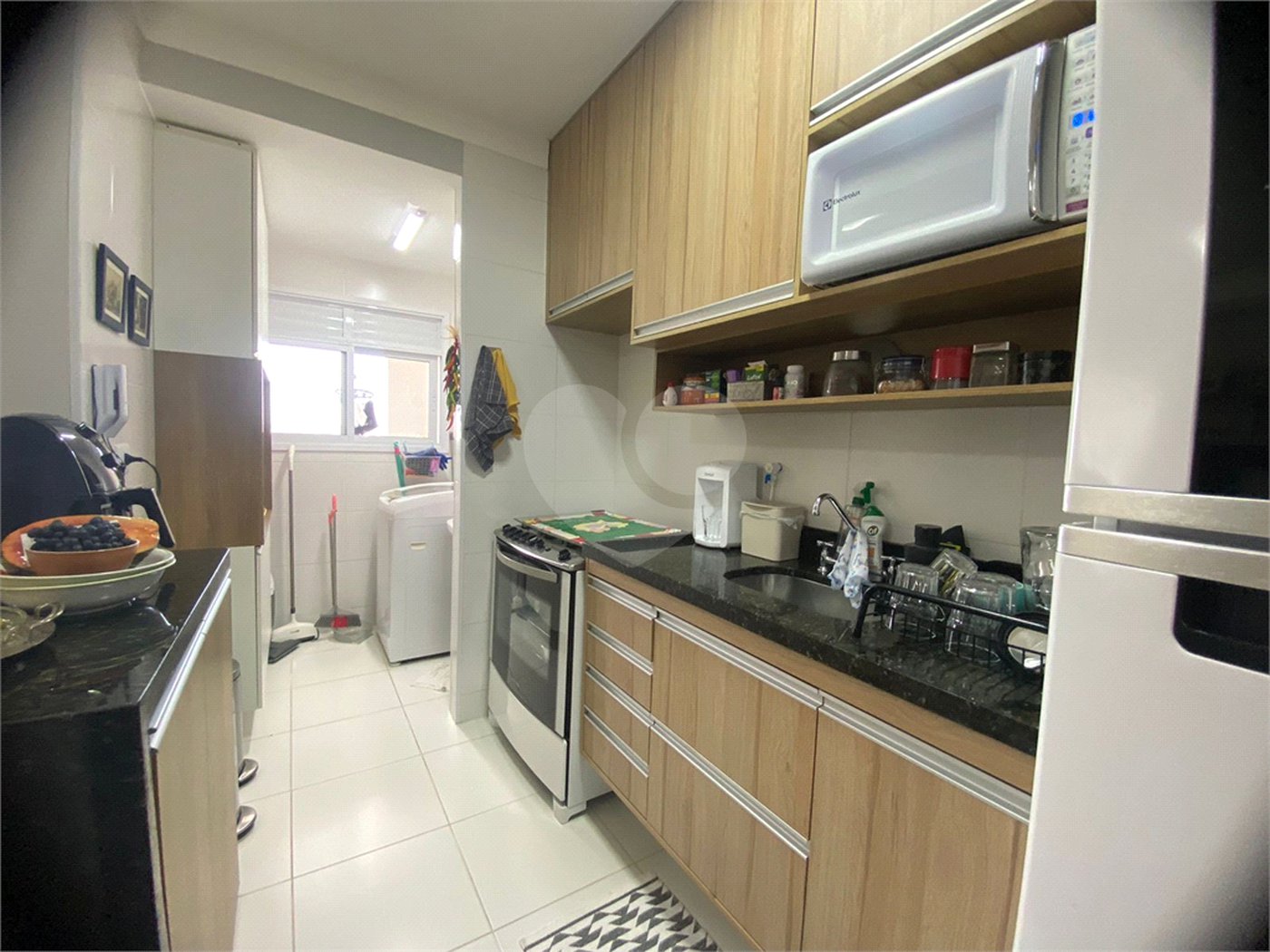 Apartamento à venda com 2 quartos, sendo 1 suíte,  em Jardim Califórnia, Jacareí, SP