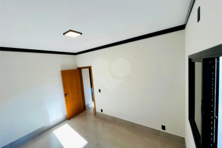 Casa à venda com 3 quartos, sendo 1 suíte,  no condomínio Cerejeiras, Araçoiaba da Serra - SP