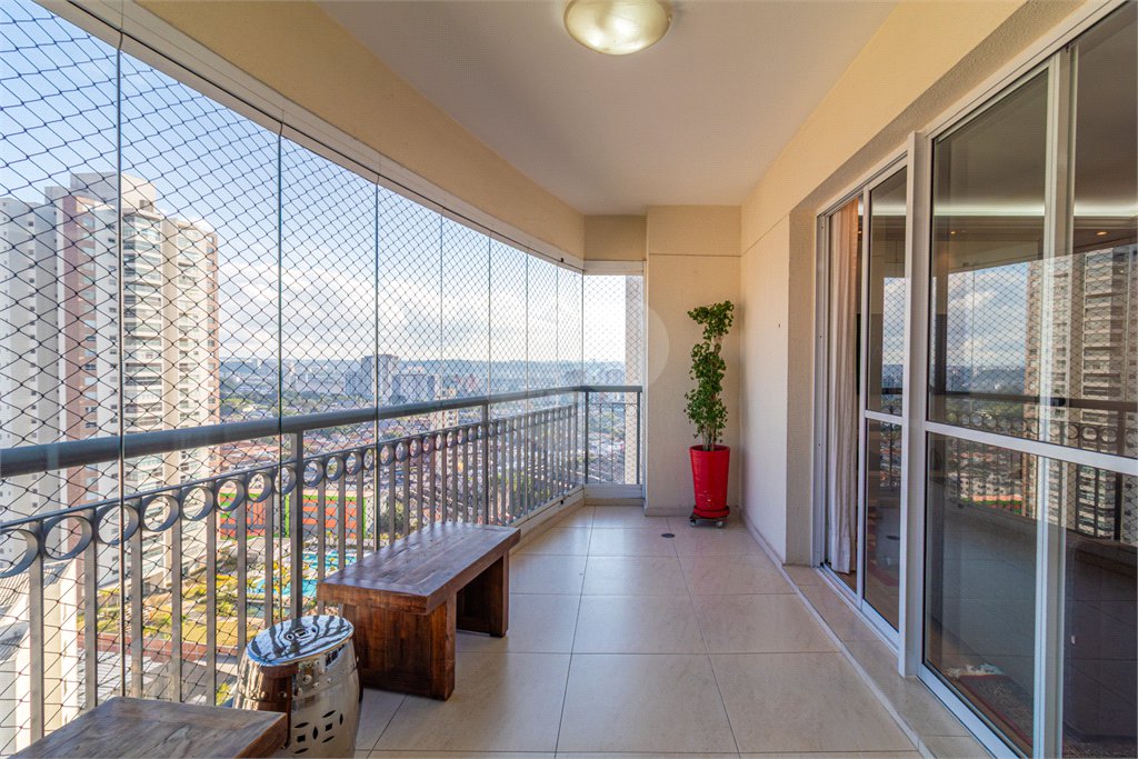 Apartamento à venda com 4 quartos, sendo 1 suíte, em Jardim Marajoara, São Paulo, SP