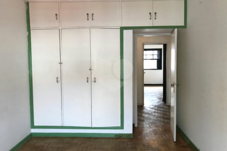 Sobrado à venda com 5 quartos em Saúde, São Paulo, SP