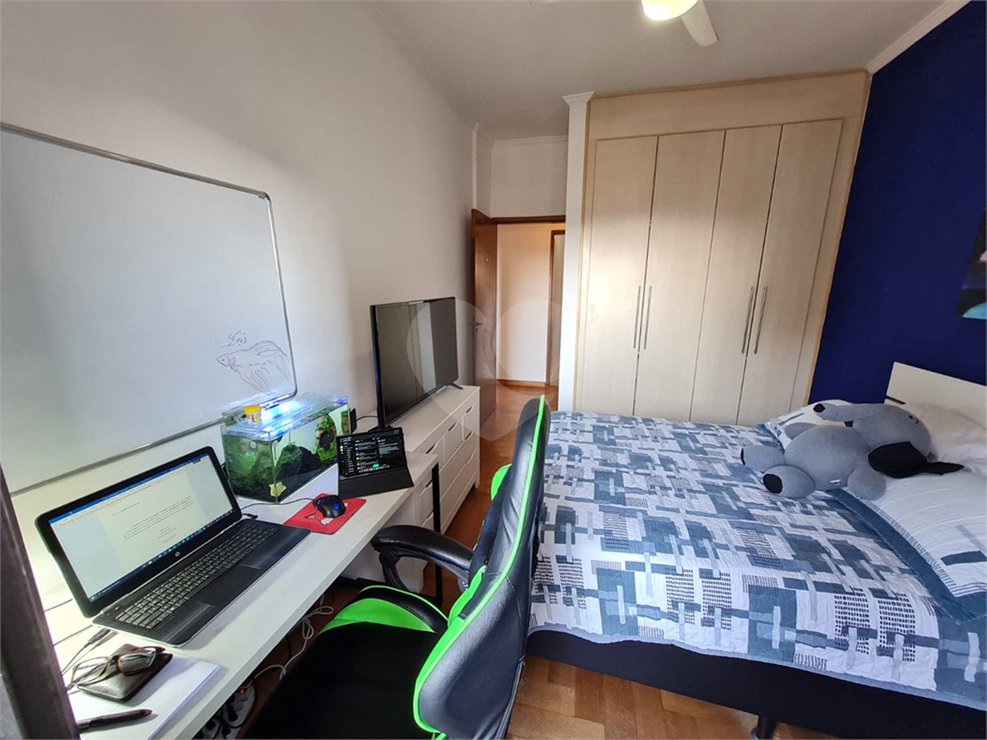 Apartamento à venda com 4 quartos, sendo 1 suíte,  em Vila Ipojuca, São Paulo, SP