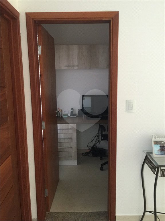 Casa à venda com 3 suítes no condomínio Lago da Serra, Araçoiaba da Serra - SP