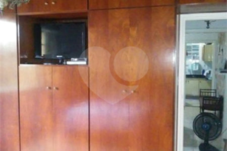 Sobrado à venda com 3 quartos, sendo 1 suíte, em Jardim Itacolomi, São Paulo, SP