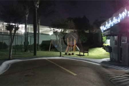 Casa à venda com 2 quartos no condomínio Amaryllis, Jundiaí - SP