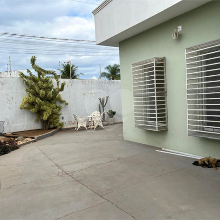 Casa à venda com 2 suítes em Cidade Jardim, Araraquara, SP