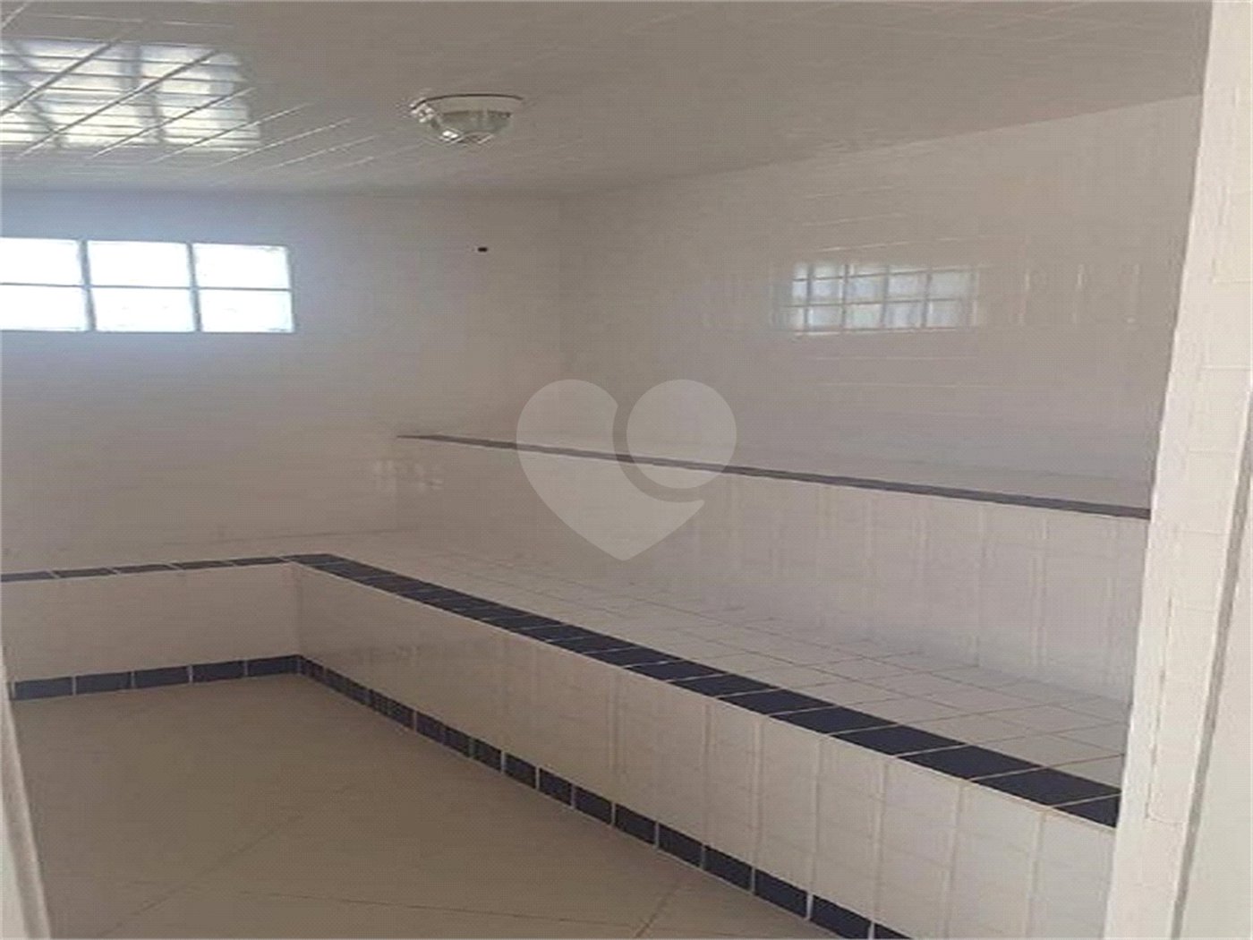 Casa à venda com 3 quartos, sendo 1 suíte, no condomínio Village Ipanema 1, Araçoiaba da Serra - SP
