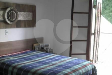 Sobrado à venda com 3 quartos, sendo 1 suíte, em Fazenda Morumbi, São Paulo, SP