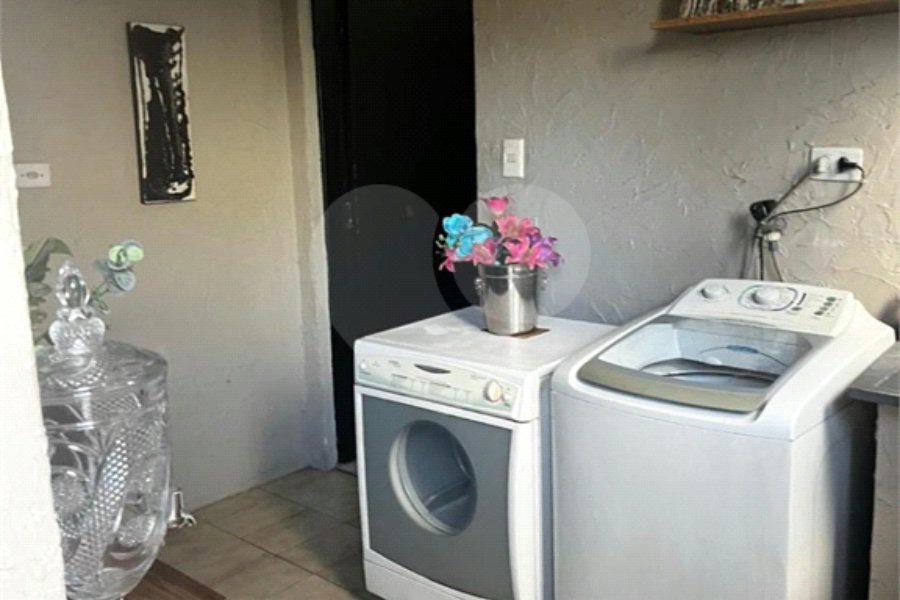 Sobrado à venda com 4 quartos, sendo 2 suítes, em Tremembé, São Paulo, SP