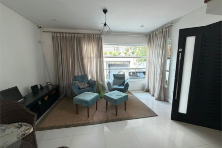 Casa à venda com 3 suítes em Vila Augusta, Guarulhos, SP