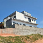 Casa à venda com 3 suítes no condomínio Recanto dos Paturis, Vinhedo - SP