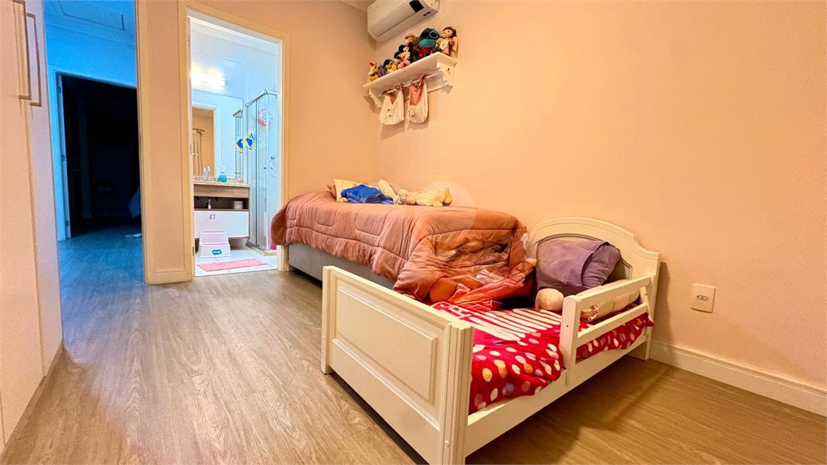 Casa à venda com 3 suítes no condomínio Villa Grimaldi, Sorocaba - SP