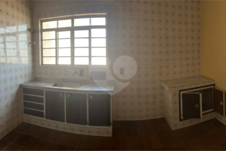 Casa para alugar com 6 quartos, sendo 3 suítes, no Centro, São Manuel, SP