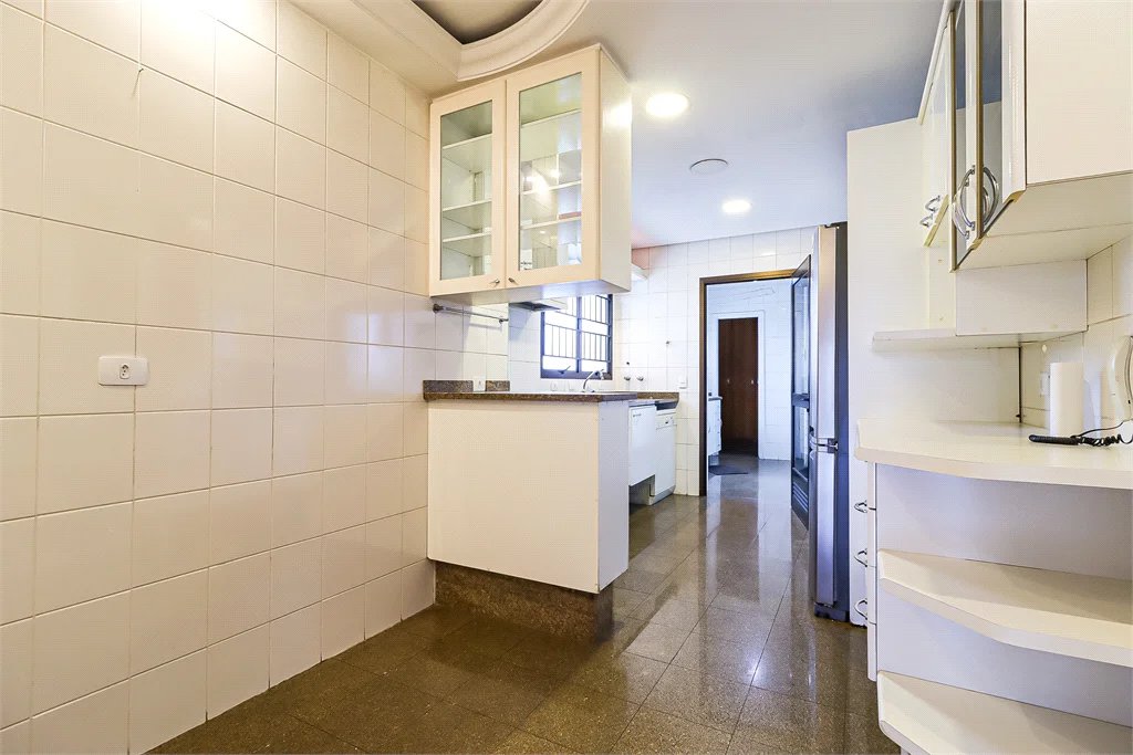Apartamento à venda com 4 quartos, sendo 3 suítes, em Brooklin Paulista, São Paulo, SP