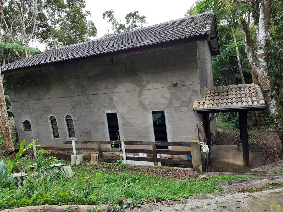 Chácara à venda com 3 quartos, sendo 1 suíte,  em Taiaçupeba, Mogi das Cruzes, SP