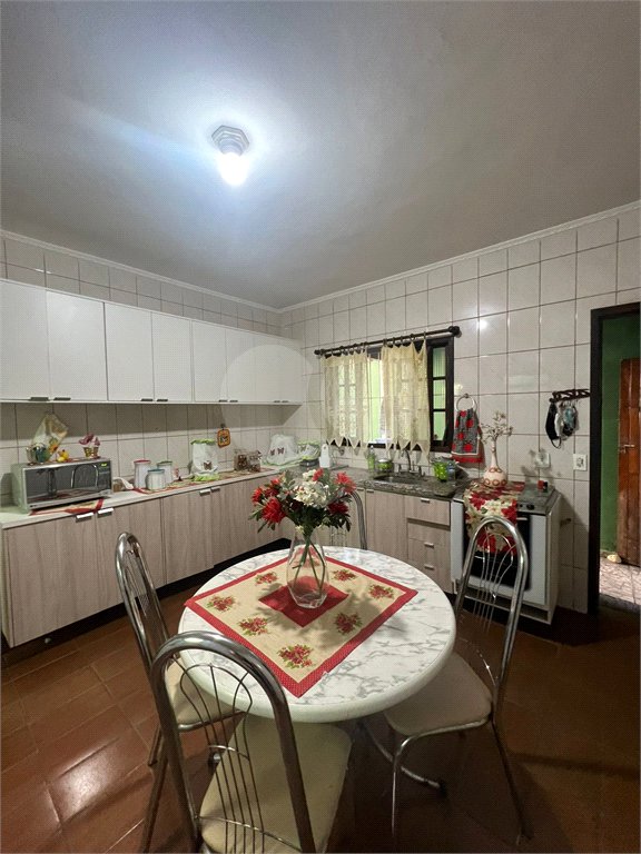Casa à venda com 3 quartos, sendo 1 suíte,  em Mogi Moderno, Mogi das Cruzes, SP