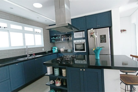 Casa à venda com 3 suítes no condomínio Vila do Sol, Valinhos - SP