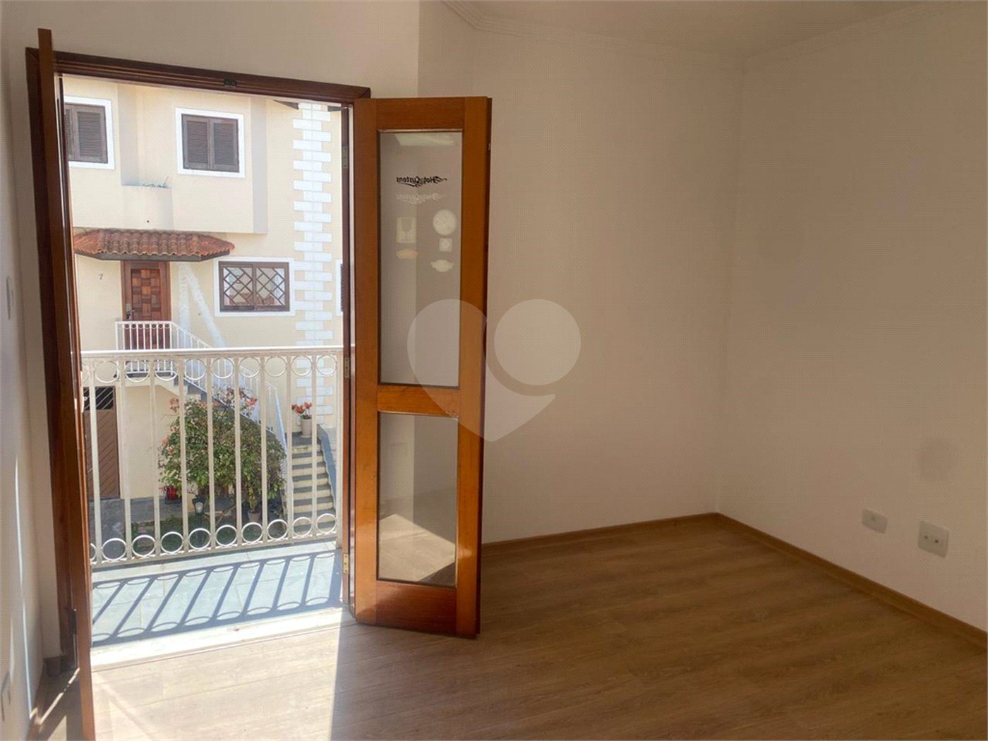 Casa à venda com 3 quartos, sendo 1 suíte, no condomínio Residencial Morada do Horto, São Paulo - SP