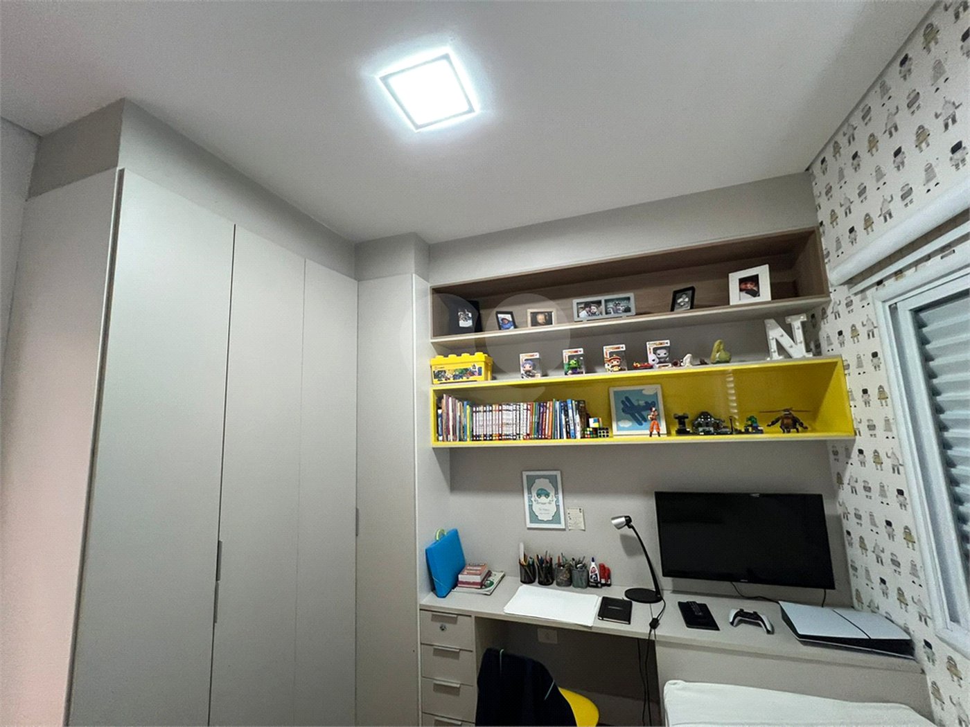 Casa à venda com 3 quartos, sendo 1 suíte,  no condomínio Golden Park Residence, Sorocaba - SP