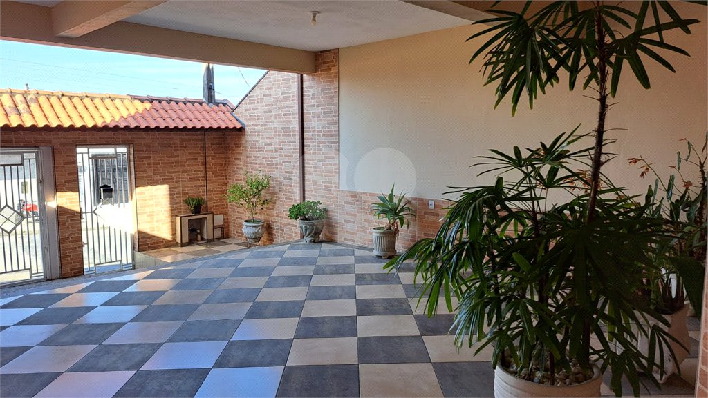 Casa à venda com 3 quartos, sendo 1 suíte,  em Jardim Universo, Mogi das Cruzes, SP