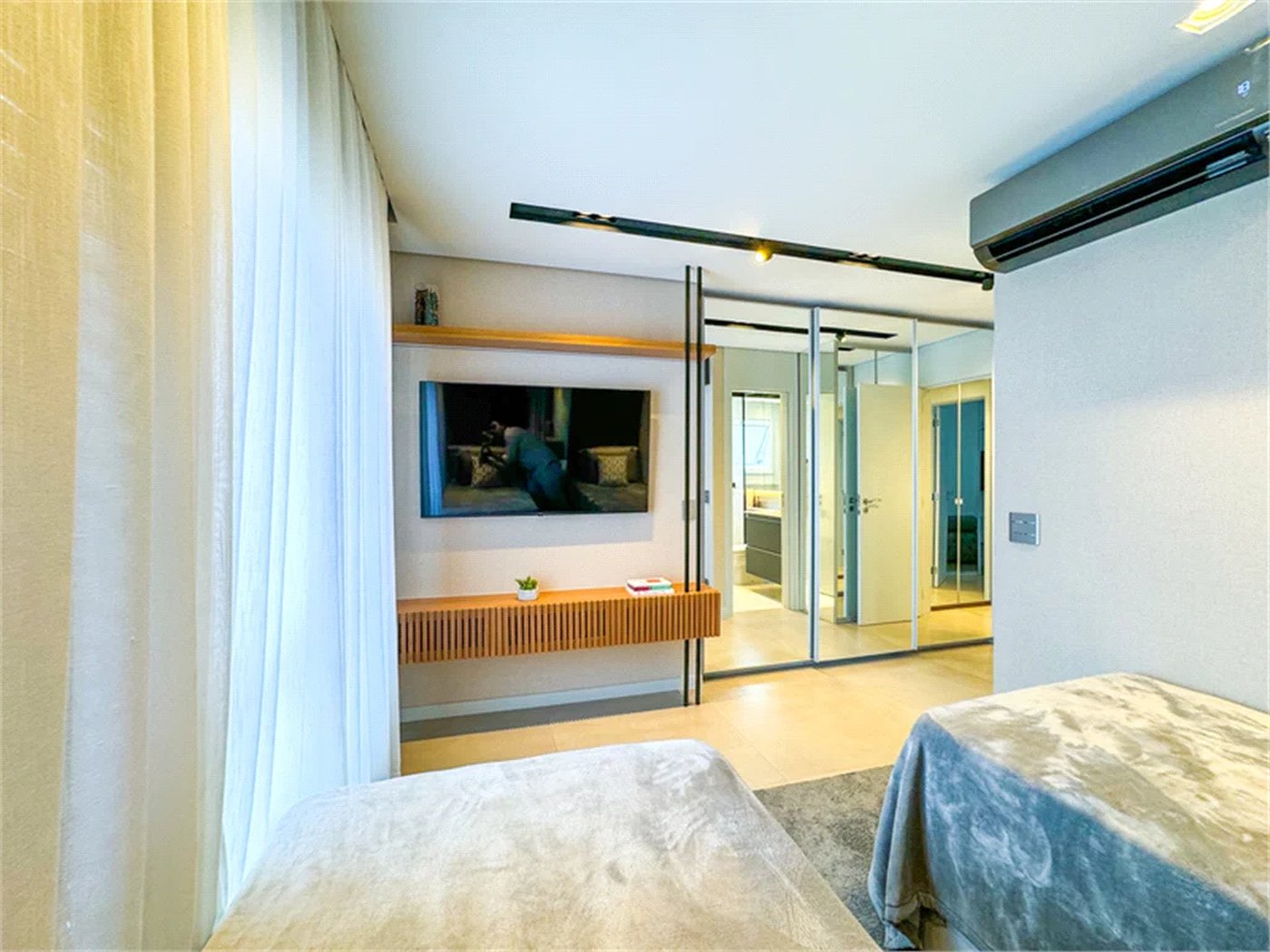 Apartamento à venda com 3 quartos, sendo 1 suíte,  em Vila Suzana, São Paulo, SP