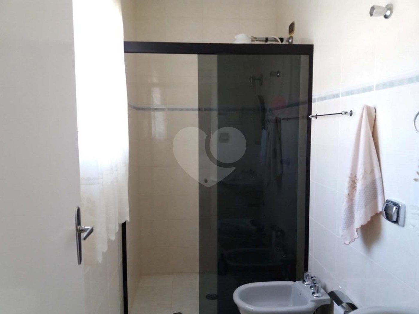 Sobrado à venda com 3 quartos, sendo 1 suíte, em Tremembé, São Paulo, SP