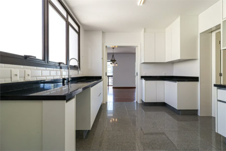 Apartamento à venda com 3 suítes em Cidade Monções, São Paulo, SP