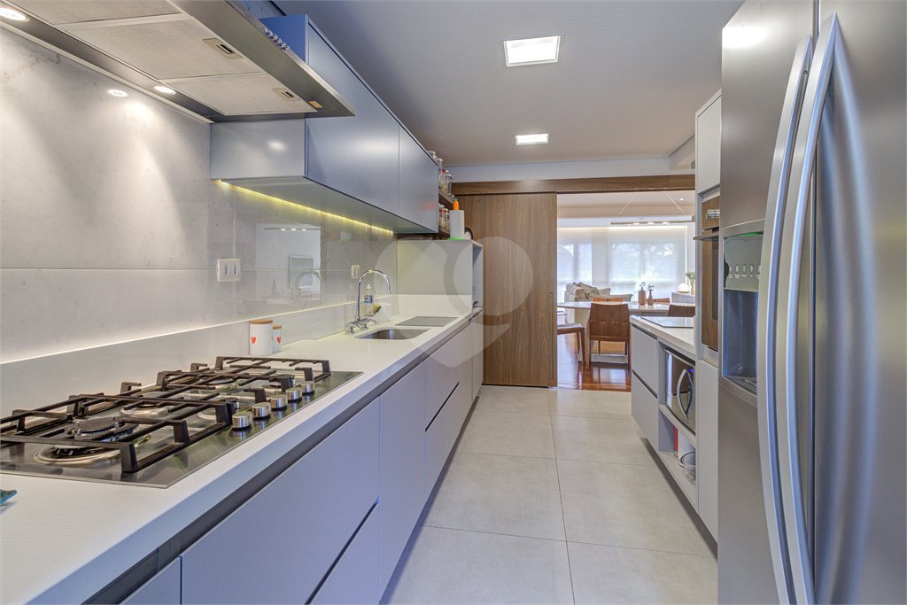 Apartamento à venda com 4 quartos, sendo 1 suíte, em Alto da Boa Vista, São Paulo, SP