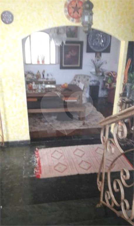 Sobrado à venda com 4 quartos, sendo 2 suítes, em Jardim Leonor, São Paulo, SP