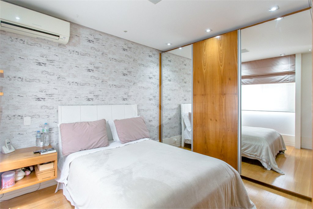 Apartamento à venda com 4 suítes em Vila Suzana, São Paulo, SP