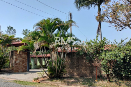 Chácara à venda com 4 quartos, sendo 2 suítes,  em Chácara Sete Quedas, Itu, SP