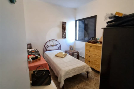 Sobrado à venda com 3 quartos em Bortolândia, São Paulo, SP