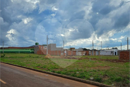 Terreno à venda em Parque dos Ipês III, Ponta Porã, MS
