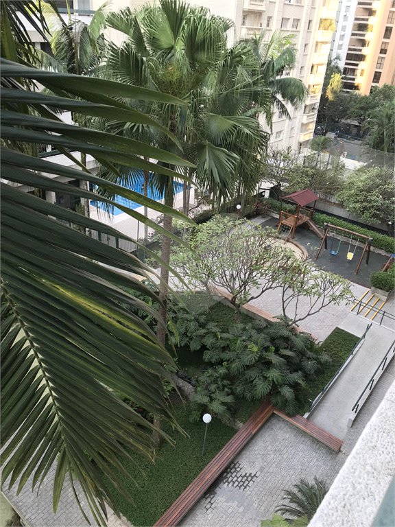 Apartamento à venda com 4 quartos, sendo 1 suíte, em Vila Uberabinha, São Paulo, SP