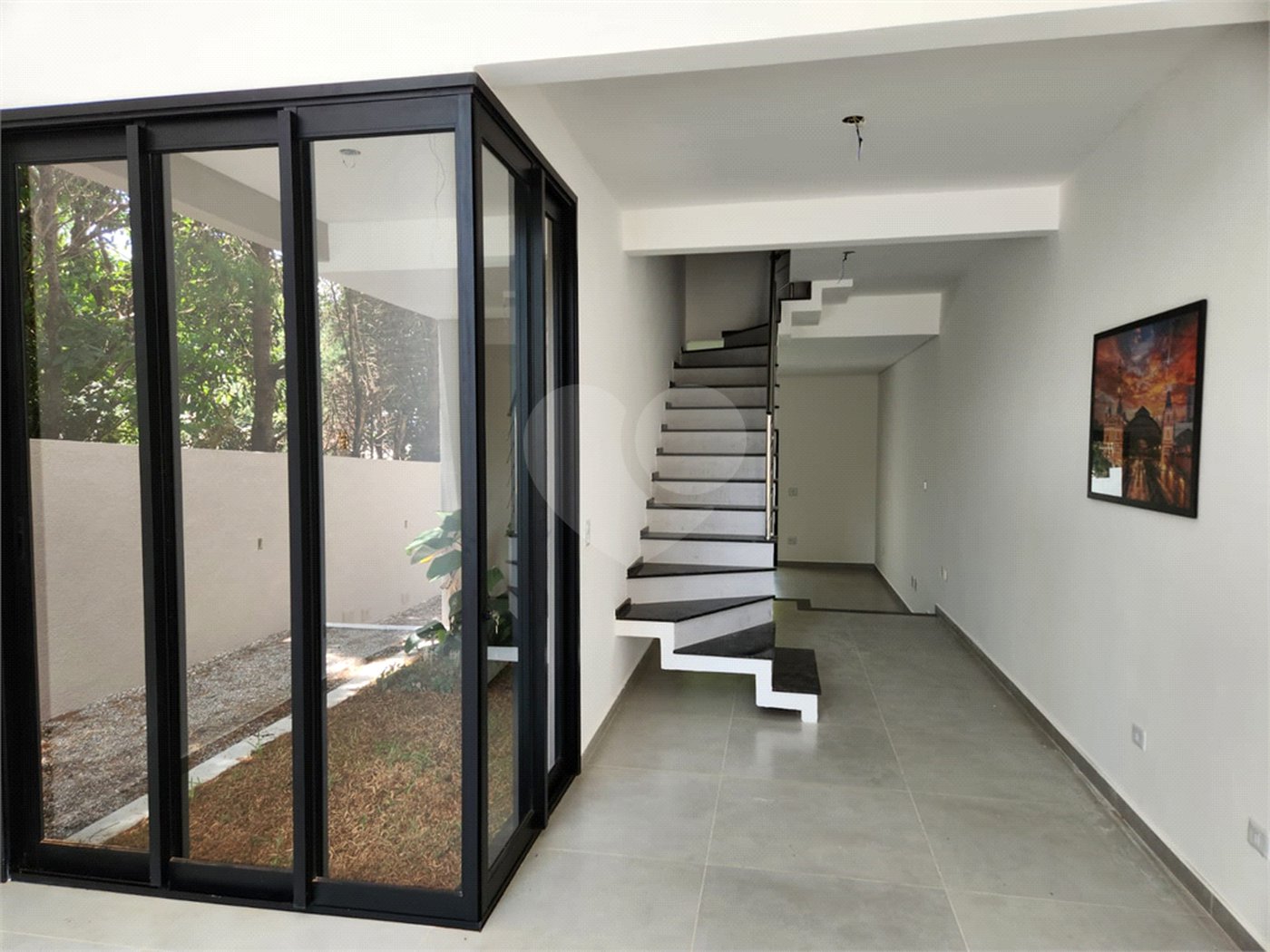Sobrado à venda com 3 suítes em Jardim dos Pinheiros, Atibaia, SP