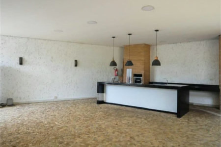 Casa à venda com 4 quartos, sendo 2 suítes, no condomínio Vila das Flores, São Paulo - SP