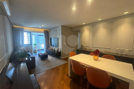 Apartamento à venda com 3 suítes em Indianópolis, São Paulo, SP