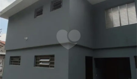 Sobrado à venda com 3 quartos, sendo 1 suíte,  em Jardim Pinheiros, São Paulo, SP