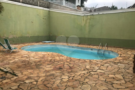 Sobrado à venda com 3 quartos, sendo 1 suíte, em Jardim América, Bragança Paulista, SP