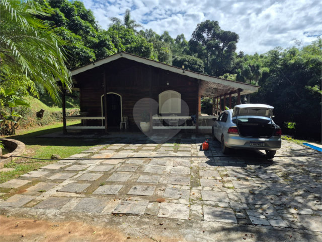 Casa Térrea à venda com 3 quartos, sendo 1 suíte,  em Serra da Cantareira, Mairiporã, SP