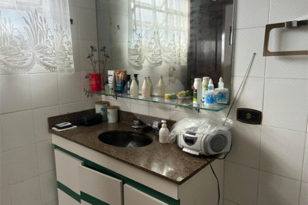 Casa à venda com 3 quartos, sendo 1 suíte,  em Vila Galvão, Guarulhos, SP