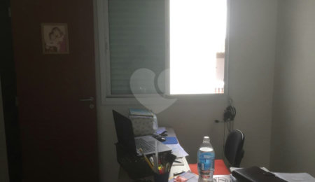 Casa à venda com 3 quartos, sendo 1 suíte, no condomínio Morada do Horto, São Paulo - SP