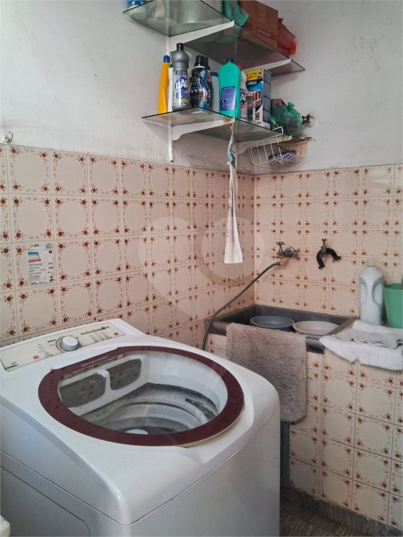 Casa à venda com 3 quartos, sendo 2 suítes, no condomínio Rio Bon, Rio de Janeiro - RJ