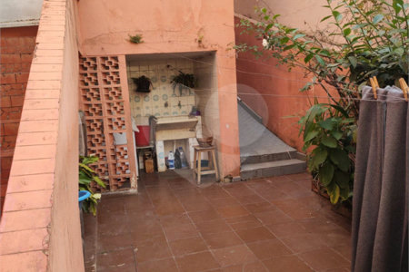 Sobrado à venda com 3 quartos no Centro, Jarinu, SP