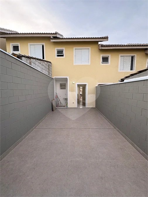 Casa à venda com 2 quartos no condomínio Residencial Ilha de Malta,255, Cotia - SP