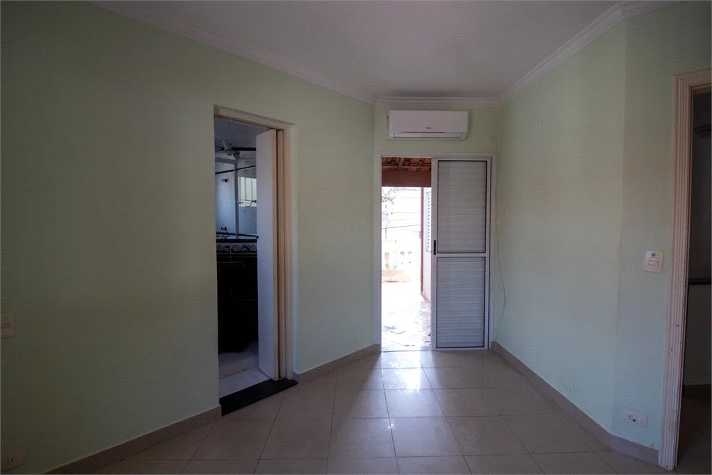 Sobrado à venda com 3 quartos, sendo 1 suíte, em Jardim Ester, São Paulo, SP