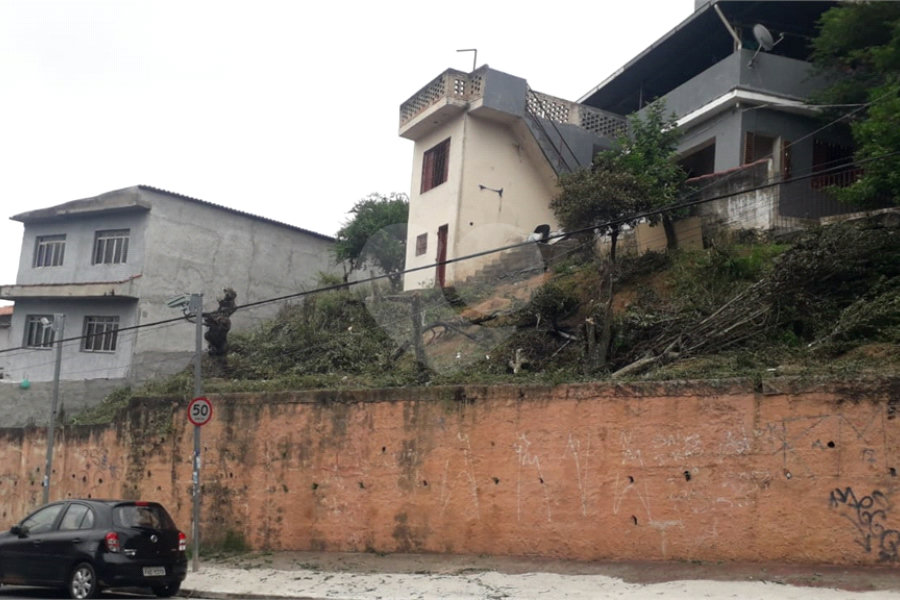 Sobrado à venda com 3 quartos, sendo 1 suíte,  em Horto Florestal, São Paulo, SP