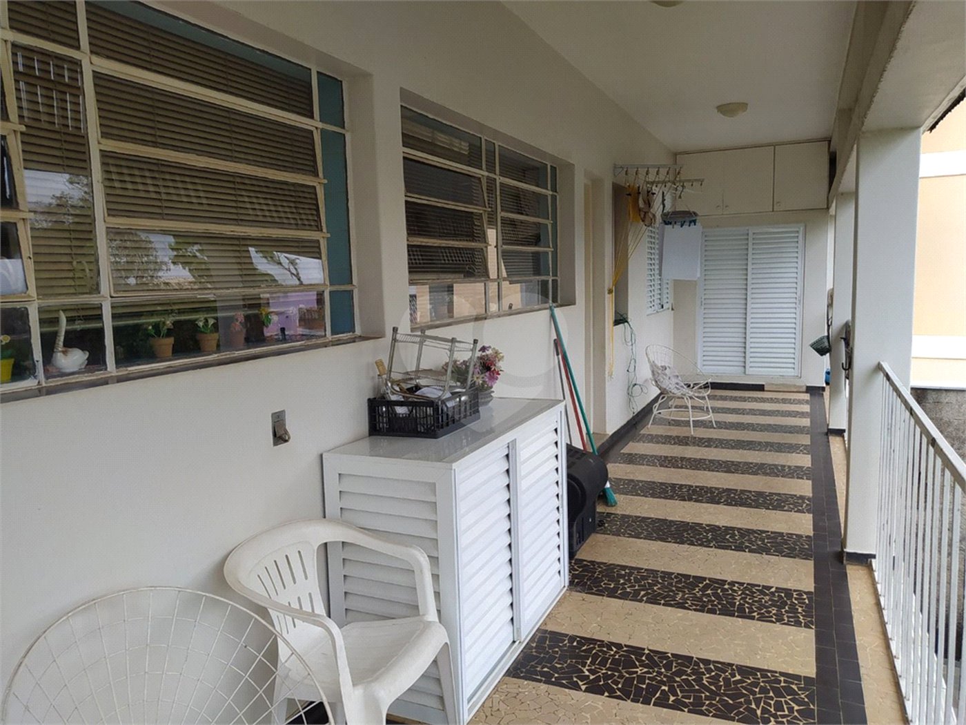 Casa à venda ou para alugar com 6 quartos, sendo 1 suíte, em Vila Junqueira, São Roque, SP