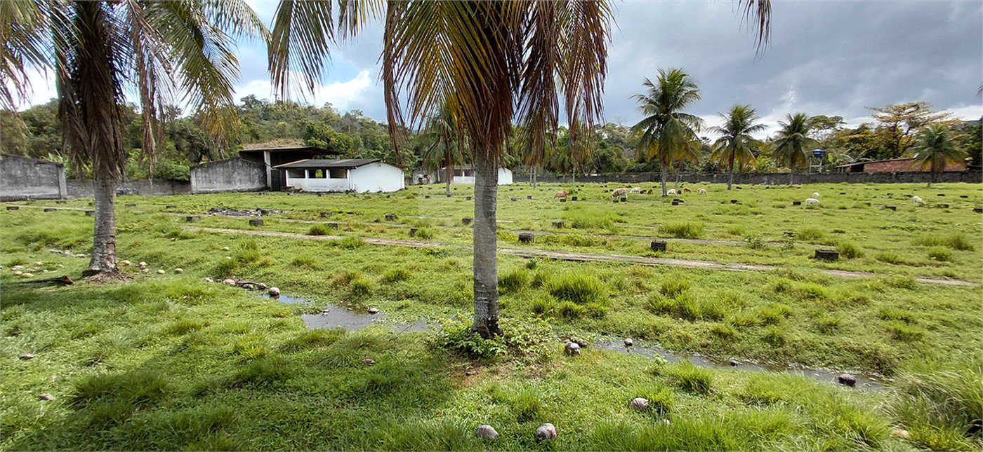 Terreno à venda com 3 suítes em Bazílio, Rio Bonito, RJ